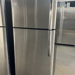 Frigidaire Apartment Size Top Freezer Refrigerator Stainless Steel With Ice Maker 
