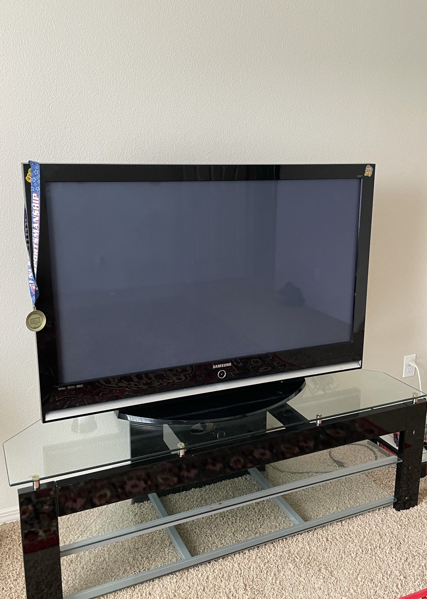 tv and tv console