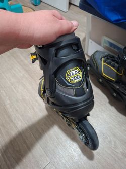 Roller blades