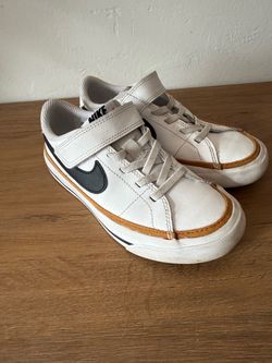 Little boys Nike shoes size 11.5C