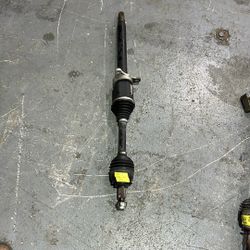 14-18 Jeep Cherokee 2.4l  Right Front Axle Shaft 2014 2015 2016 2017 2018