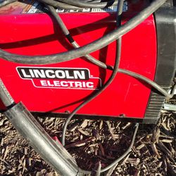 LINCOLN ELECTRIC WELDER
