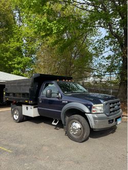 2007 Ford F450 Dump Truck for sale.