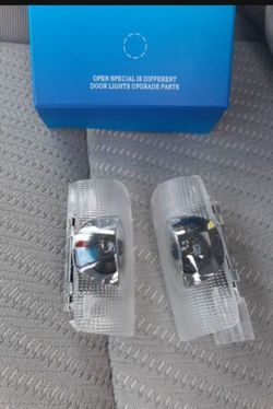 2Pcs Car Door Logo Projector LED Ghost Shadow Light For Infiniti