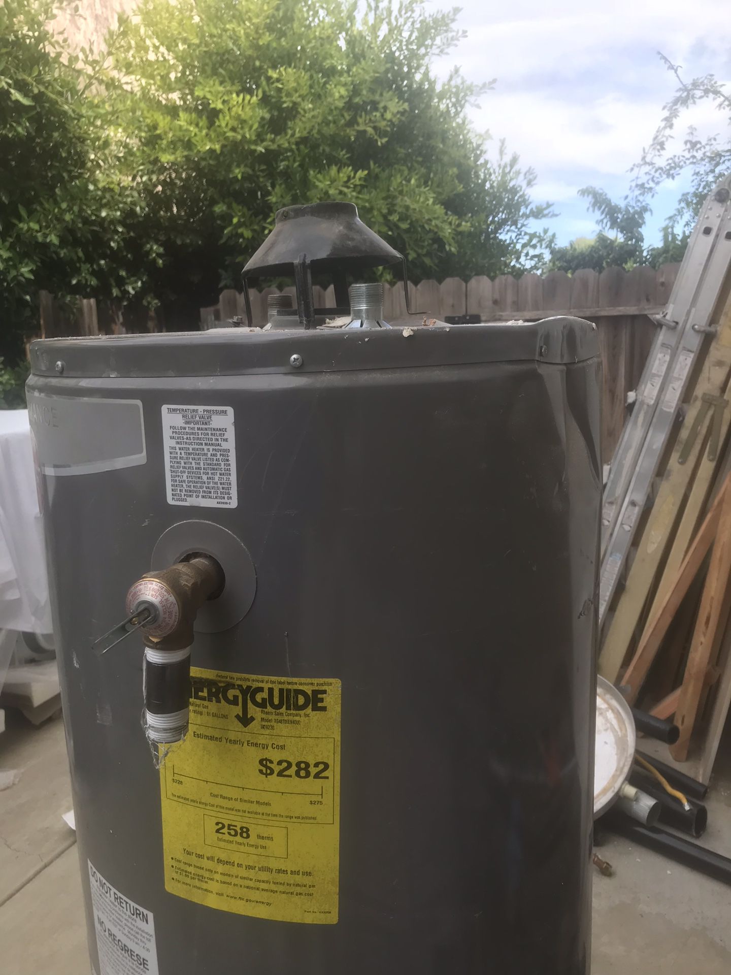 Rheem performance 50 gallon water heater used sold as is