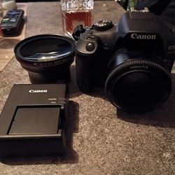 Canon EOS Rebel T7 Plus Stand And Case 