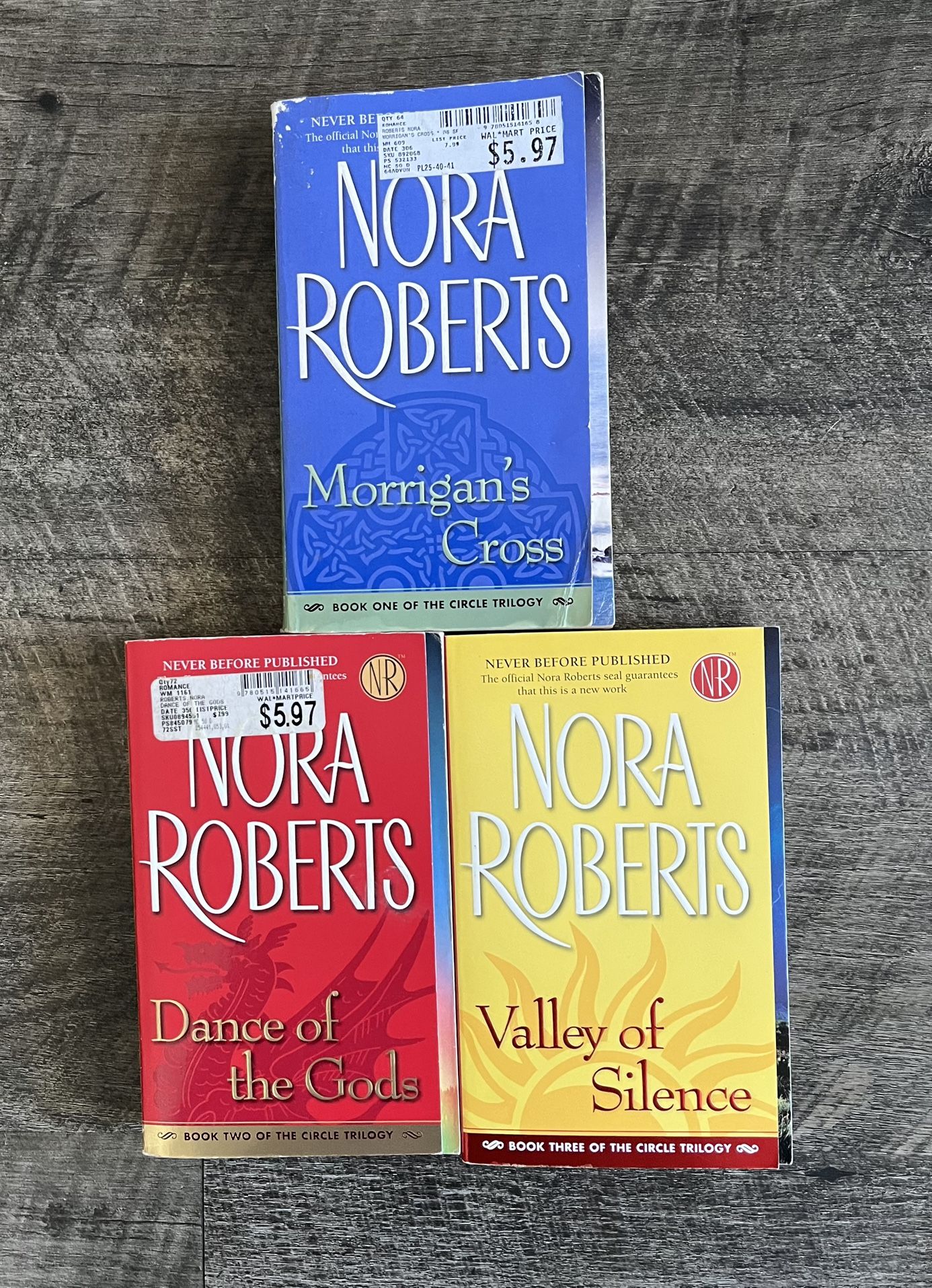 Nora Roberts' The Circle Trilogy (Complete Trilogy)