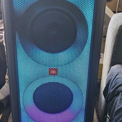 JBLParybox 1000. Tengo Dos $1700