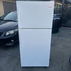 Whirlpool Refrigerator (Free Delivery)