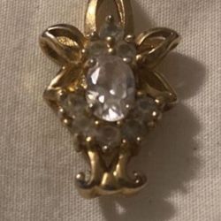 Costume Gold And Diamond Pendant 