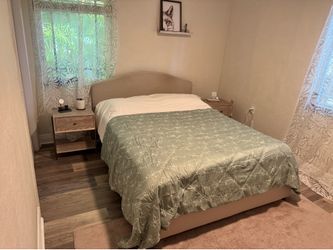 Bed and 2 bedside tables