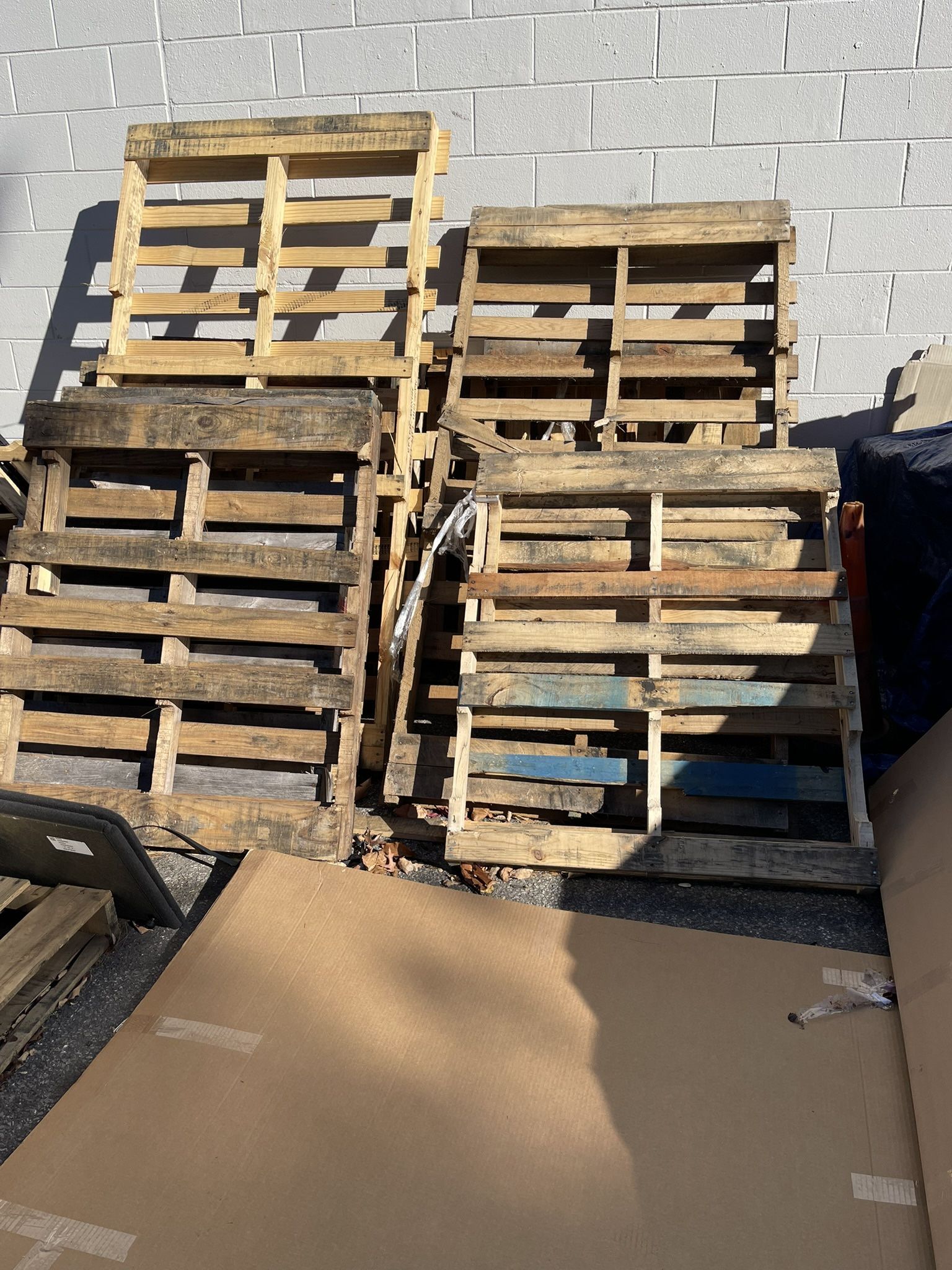 FREE PALLETS!!!
