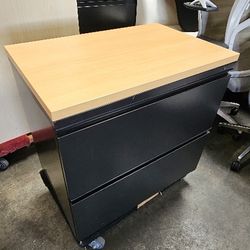 HERMAN MILLER 2 DRAWER LATERAL CABINET 

