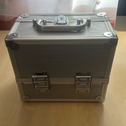 Joyero $7  Dls    jeweler  