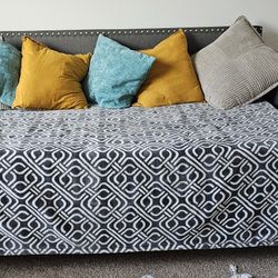 Gray Daybed w/mattress