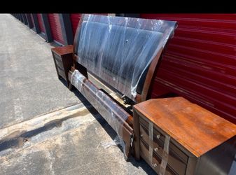 Kind Size Bedframe And Nightstands