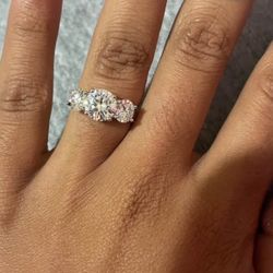 Diamond Ring/ Engagement Ring