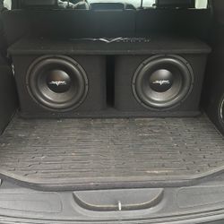 2 12 Inch Skar Subs With 1600 Watt Amp Included In Price