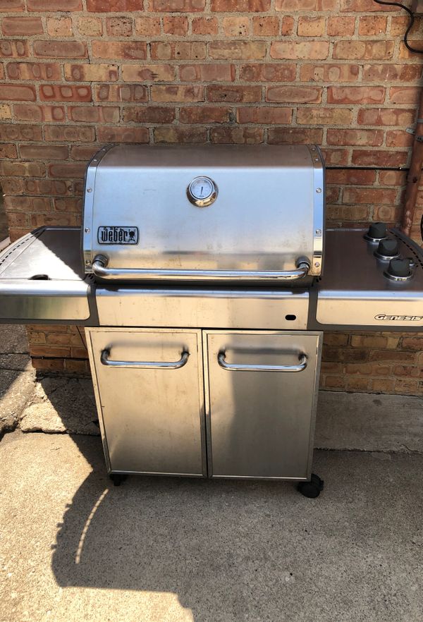 er Genesis with side burner for Sale in Franklin Park, IL OfferUp