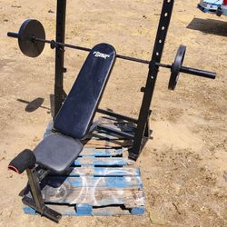 Bench press  Only (SOLD Bar And 35 Lbs Plates)