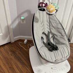 Like-New Baby Swing for Sale