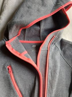 H&M Sport Zip-Up Hoodie Size M