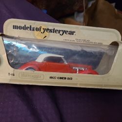 1937 Cord 812 Collectible model of yesteryear
