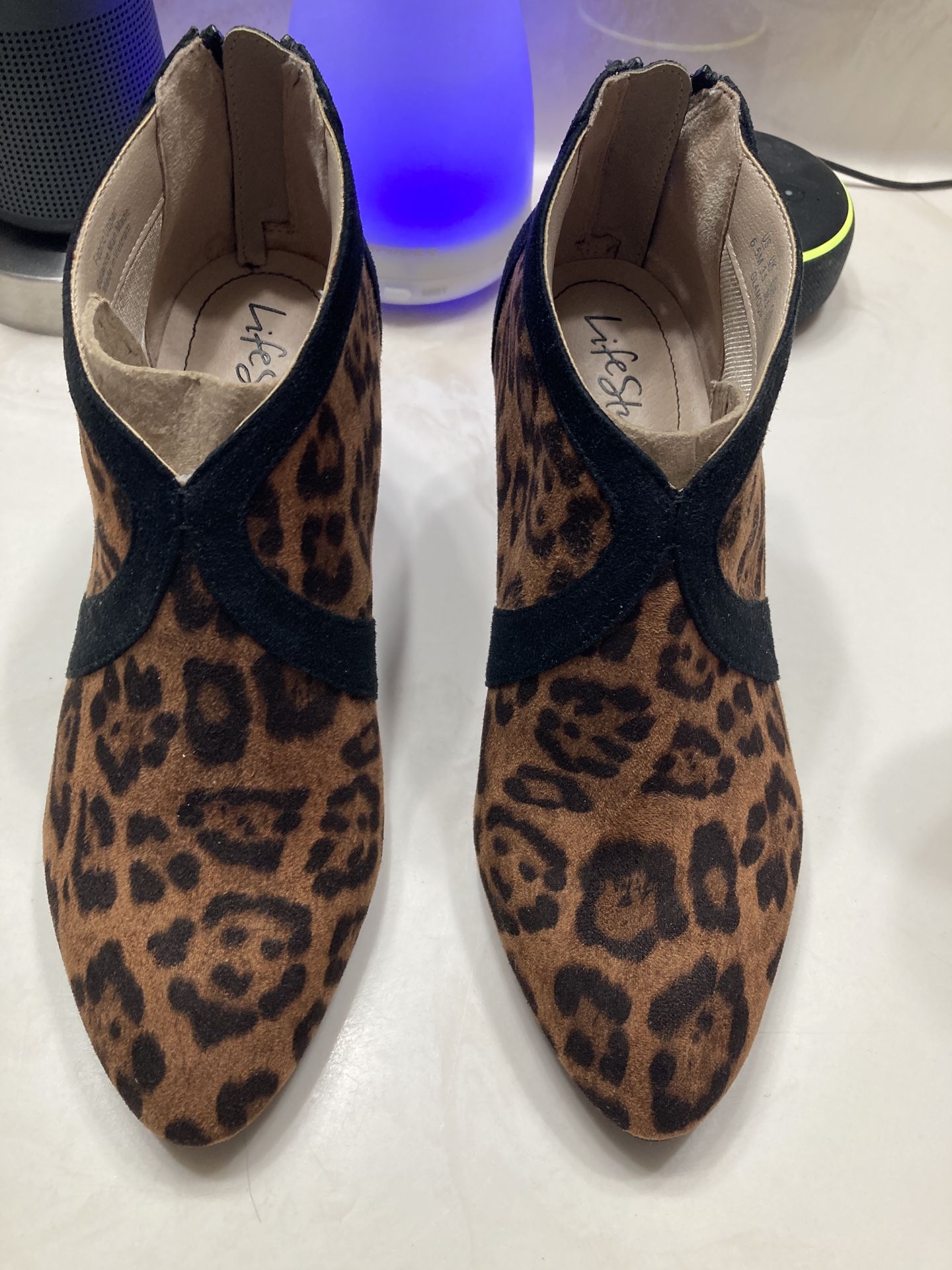 LifeStride Leopard Booties, 6-1/2