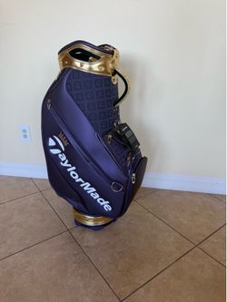 TaylorMade 152nd Open Championship Staff Golf Bag Purple/Gold Limited Edition NEW