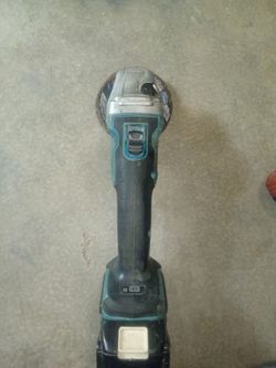 Makita grinder