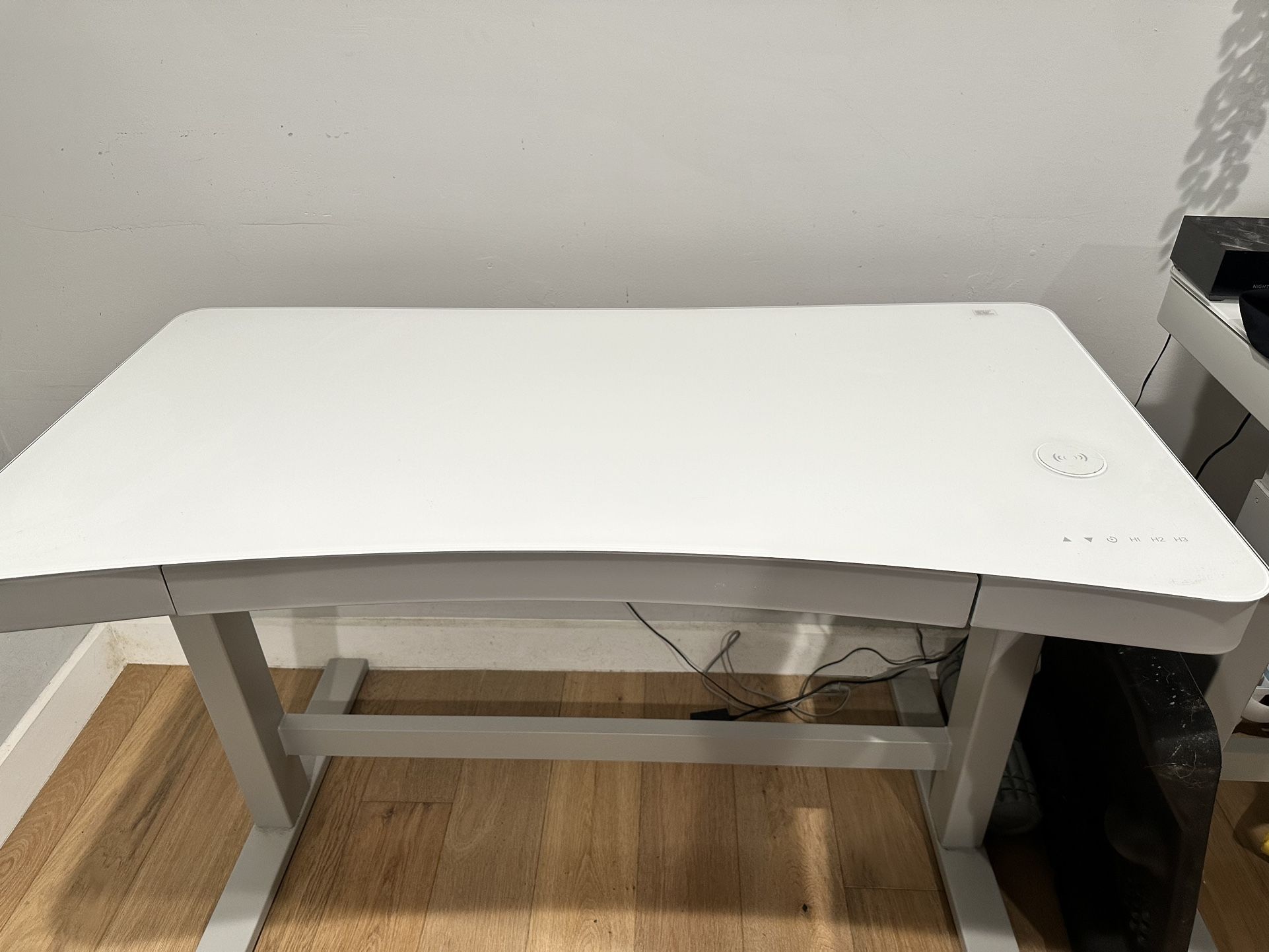 Costco Tresanti Geller 47” Adjustable Standing Desk