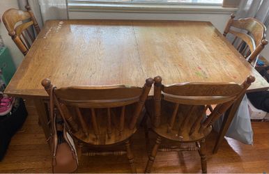Dining room table