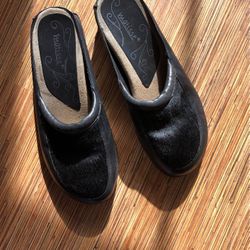 Leather And Fur Clogs , Size 8