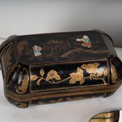 Vintage Chinese Black Lacquered Box