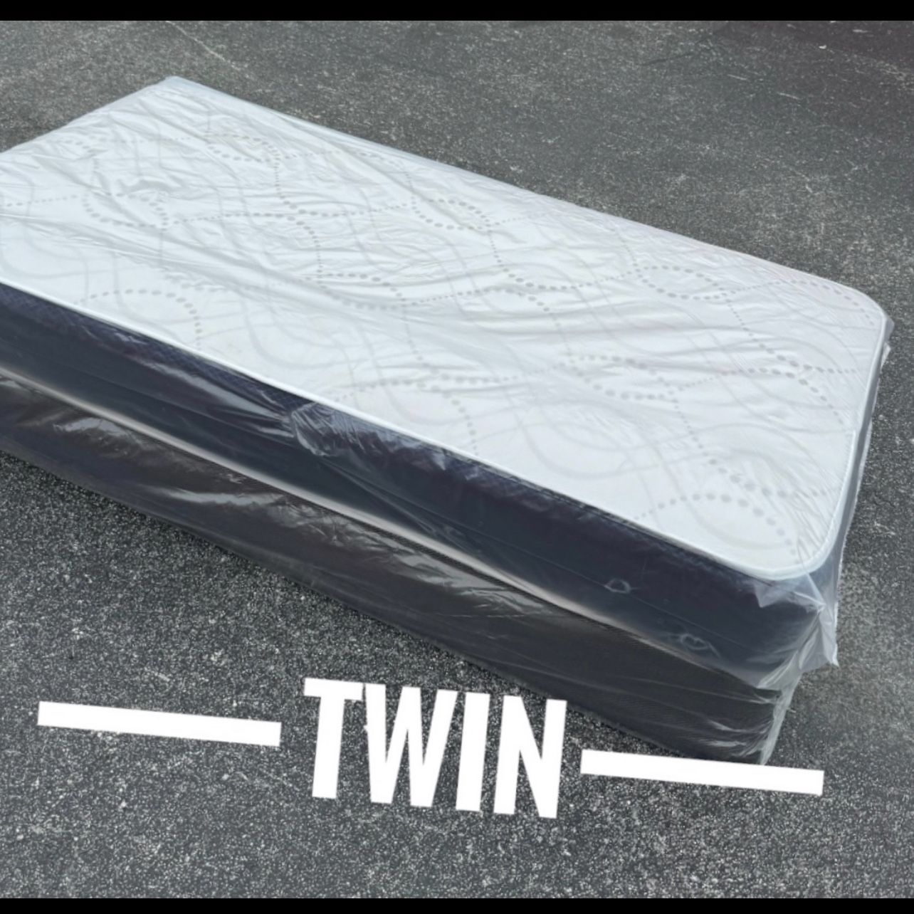 New Twin Size Mattress And Box Spring Set // We Offer  🚚