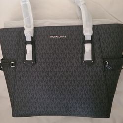Michel Kors Bag