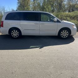 2013 Chrysler Town Country.  $2800