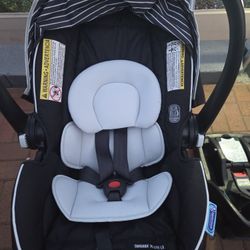 Graco carseat with Snap N Go