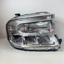 2022 - 2024 FORD MAVERICK RH PASSENGER SIDE HEADLIGHT OEM
