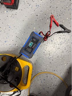 Intelligent Smart Battery Charger 12v