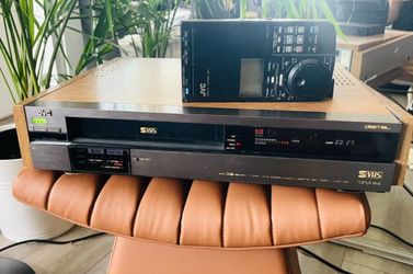 JVC HR-S8000U S-VHS VCR Digital Hi-Fi Wood Grain TESTED WORKING