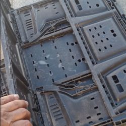 Collapsible Plastic Crates