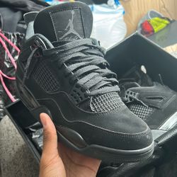 Jordan 4 Retro BLACK CAT