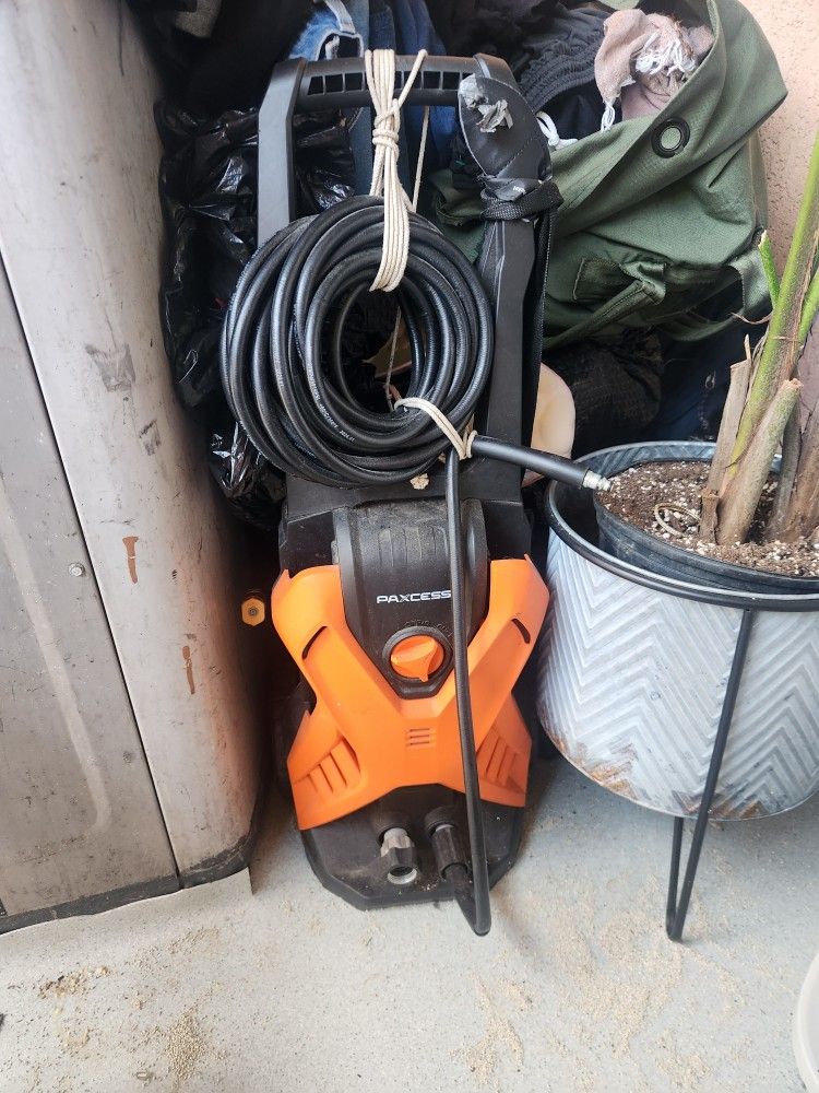 Pressure washer