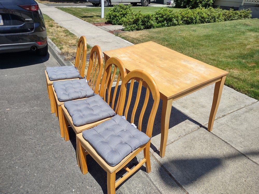 Free Table And Chairs