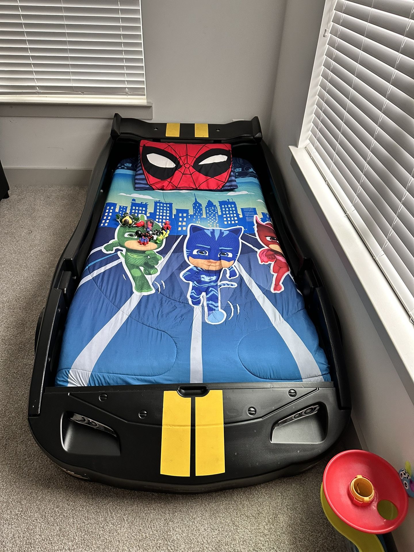 Twin Size Race Car Bed With Brand New Mattress