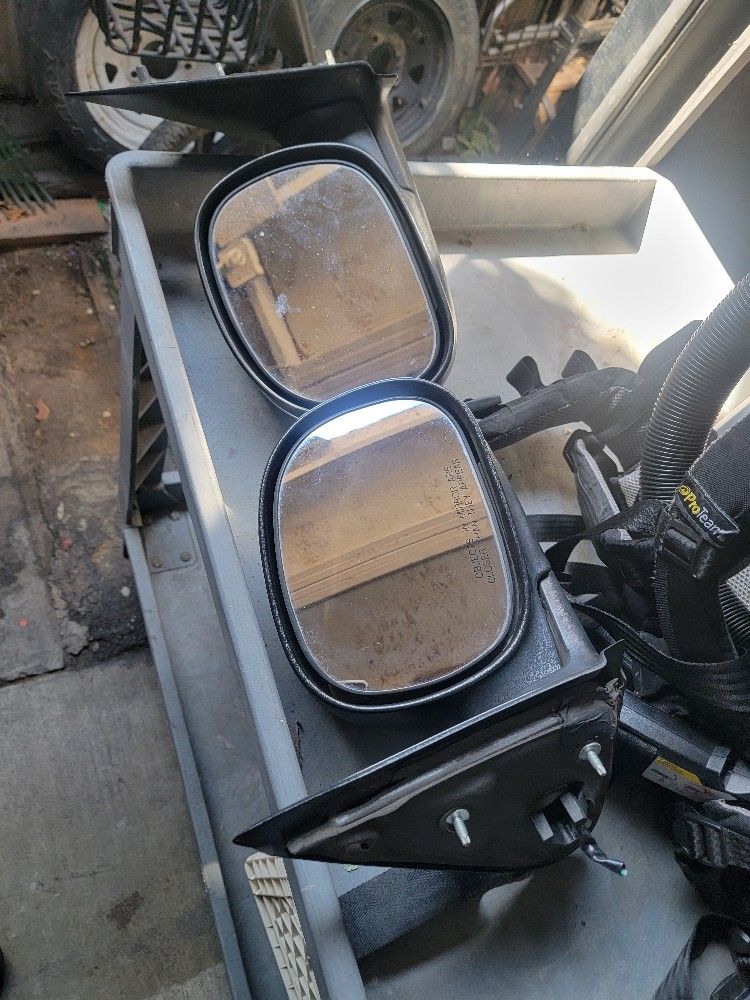 vendo par de espejos para troca Ford f150 $30 o mejor oferta