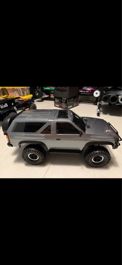 Traxxas Trx4 Nissan Pathfinder Brand New