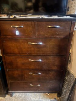 5 Drawer Dresser