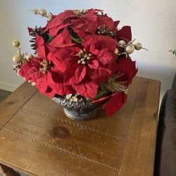 Poinsettia Flower Arrangement 